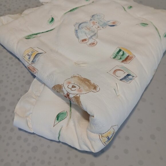 COPY - KidsLine Baby Bedding Quilt with lovely ruffled edge Made in USA - Picture 5 of 8